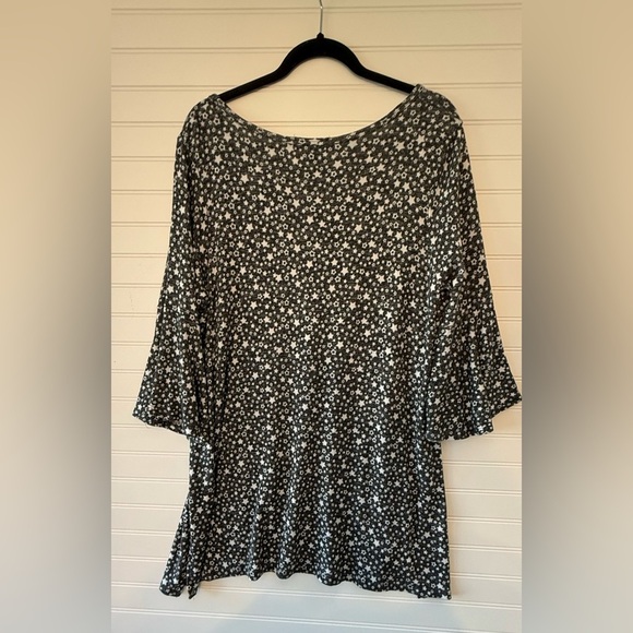 Grace gray & white women’s sweater. Size 1X - Picture 2 of 6